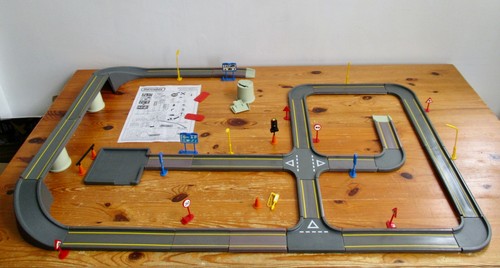 Matchbox motorcity 200 300 - motorcity, 200/300