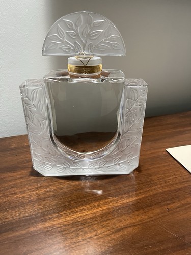Giant lalique glass - giant,