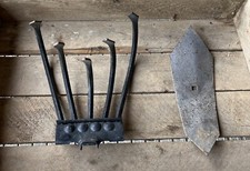 VINTAGE FARM IRON PLOW 5 TINE