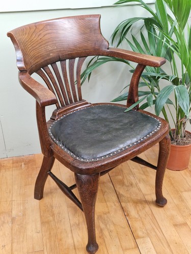 Antique 1920 oak elbow chair - 1920's,