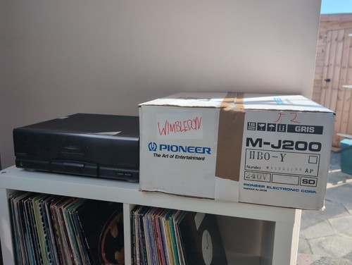 Pioneer j300 stereo - pioneer,