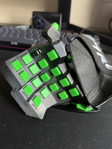 Azeron cyro one handed gaming - azeron,