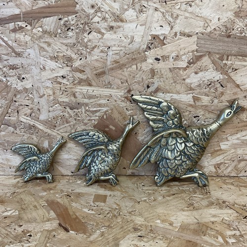 Vintage brass wall plaques - brass,