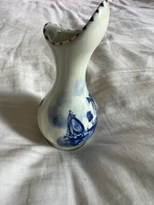 Vintage (1970s) Delft Miniature Tulip Opening Bud Vase 11cm x 5cm