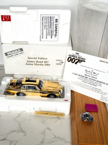 Danbury mint aston martin - aston, db5