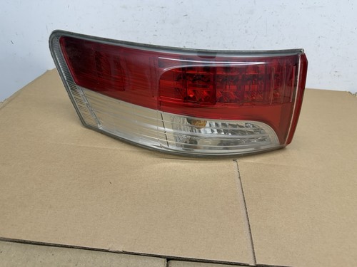 Toyota avensis saloon - toyota,
