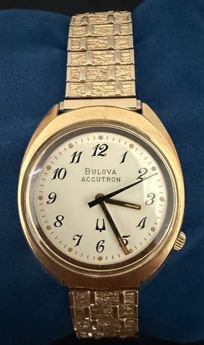 Vintage 1976 bulova accutron - 1976,