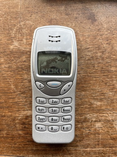 Nokia 3210 silver retro - nokia,