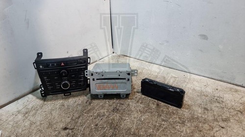 Vauxhall zafira radio - vauxhall,