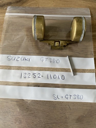 Suzuki gt380 carburettor - suzuki,