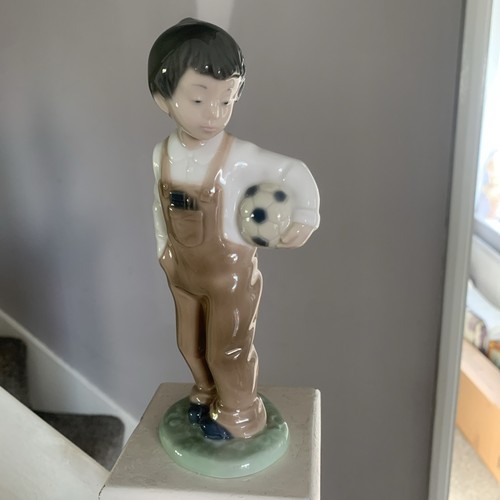 Nao lladro figurine - by,