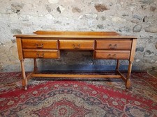 STUNNING REPRODUCTION CONSOLE