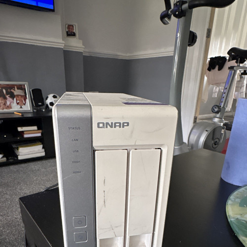 Qnap bay network - network, attached
