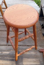 Solid oak swivel - solid,