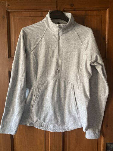 Zip neck sports - up,