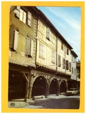 MIREPOIX (09) RENAULT 4L aux