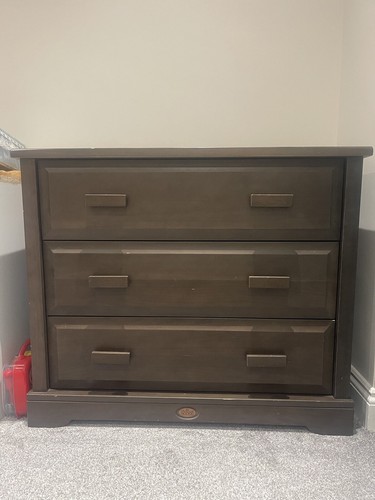Large wooden chest drawers - of,