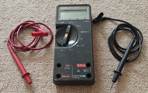 Fluke multimeter with - 75,