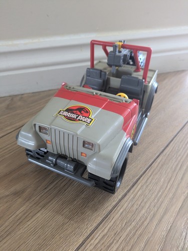 Vimtage jurassic park toy jeep - jurassic,