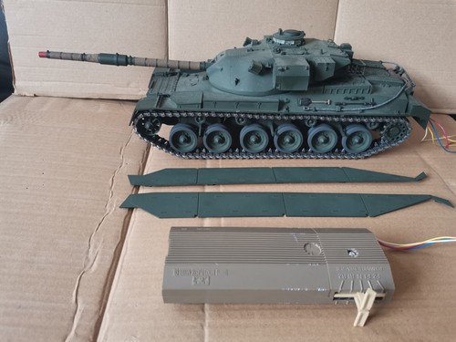 Tamiya british chieftain - 1/25,