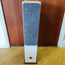 2 x DALI Oberon 5 Speakers