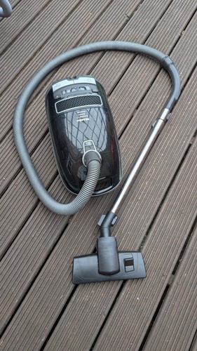 Miele vacuum cleaner full - c3,
