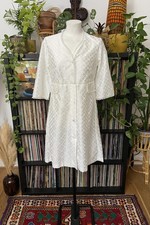 Vintage 1960s White Housecoat 