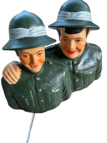 Laurel and hardy army figurine - laurel,