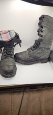 Dr. Martens Triumph 1914 Boots