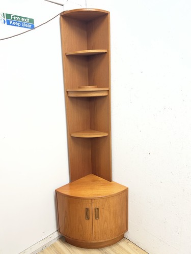 Plan corner unit with - g,