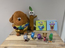 Hey Duggee Stick & Squirrels Bundle 2X Plush Soft Toys With Sounds Figures Books