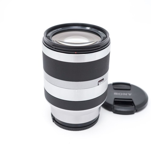 Sony 200mm 5 6 - f/3.5-6.3, oss