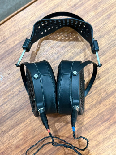 Audeze lcd headphones - lcd,