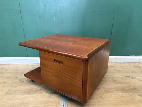 Mid century teak - mid, table