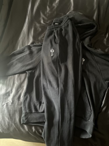 Second hand black - hand, trapstar