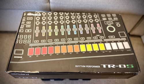 Roland tr8s tabletop - roland,