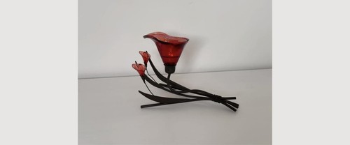 Red glass floral tealight - red,