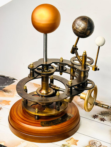 Orrery earth rotation - orrery,