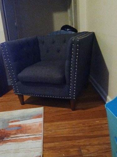 Tufted accent chair a - accent,