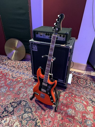 Hofner artist reissue - reissue, bass