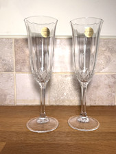 Set 2 Italian Capri 24% Lead