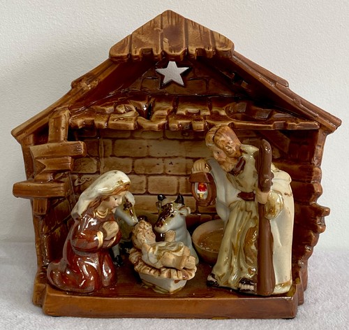 Nativity scene pottery - scene,