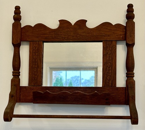 Antique oak wood - wall, shaving