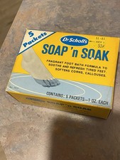 Dr. Scholls Soap 'n Soak Refreshing Footbath Softens Partial Box 4 Packs