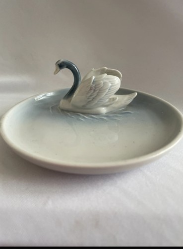 Vintage porcelain swan trinket - swan,