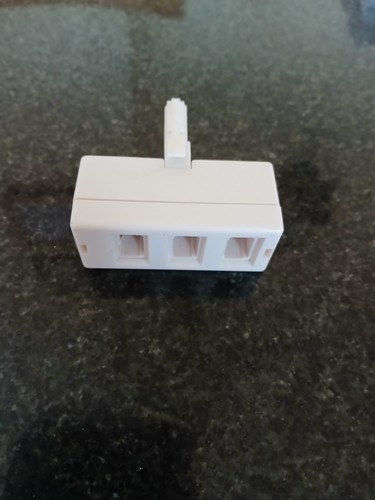 Telephone socket triple - bt,