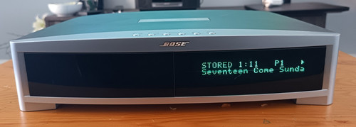 Bose av3 media center - av3-2-1, ii