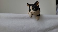Leonardo Collection 1995 Looking Over a Wall Cat Figurine