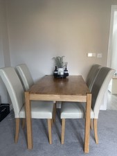 Solid Oak Dining Table with 4