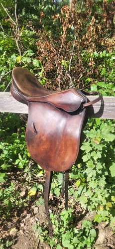 Passir son riding saddle - g., u